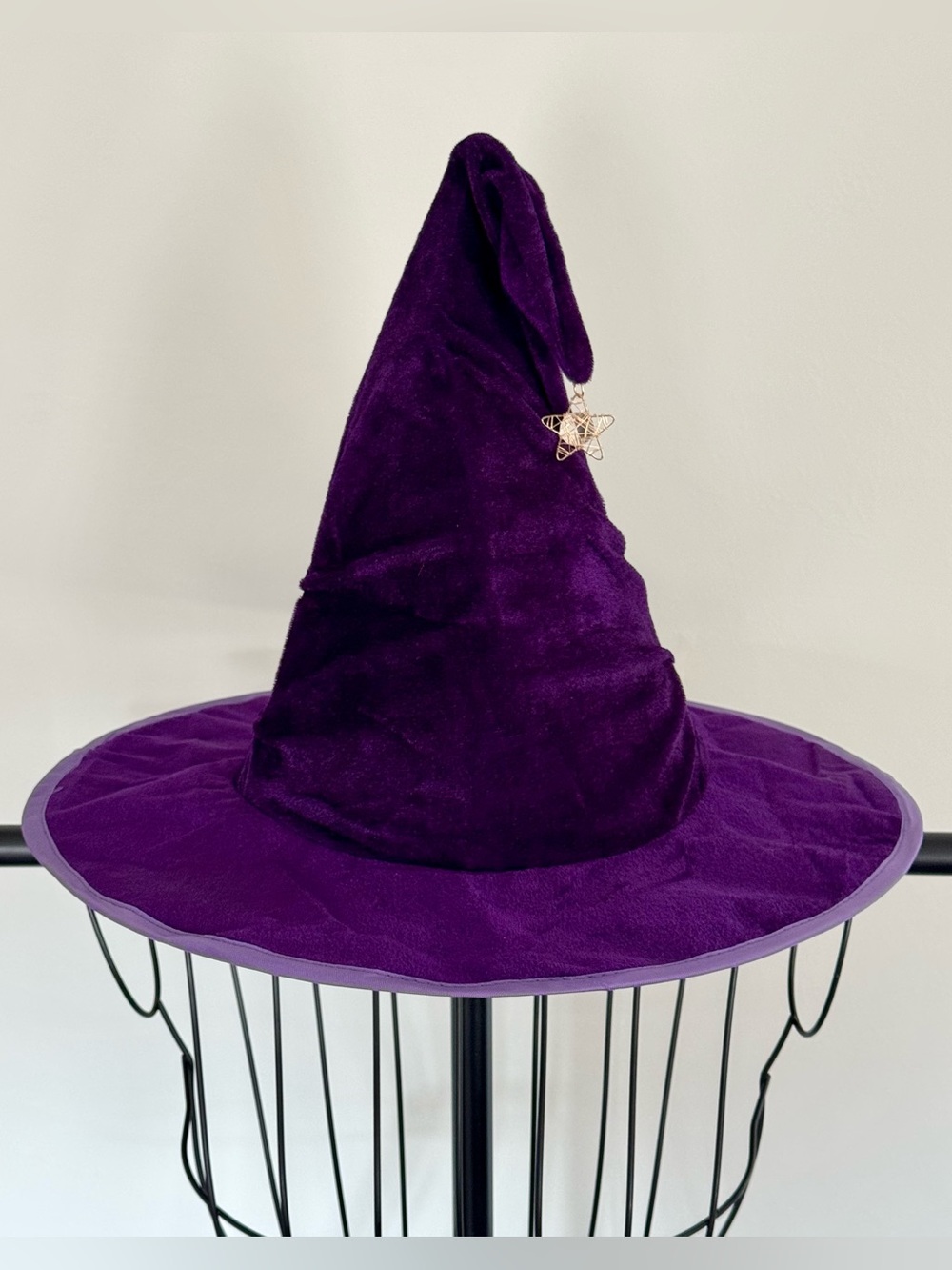 New Women’s Halloween Purple Ruched Gothic Witch Witch’s Costume Hat w/ Star